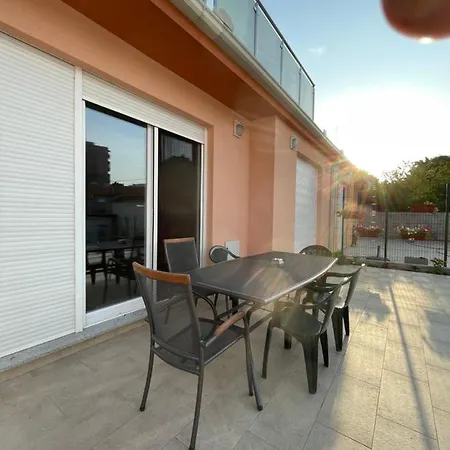 Apartment Enigma - With Private Parking *