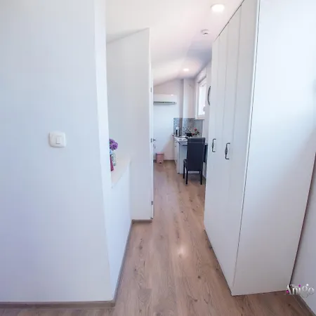 Apartament Enigma - With Private Parking